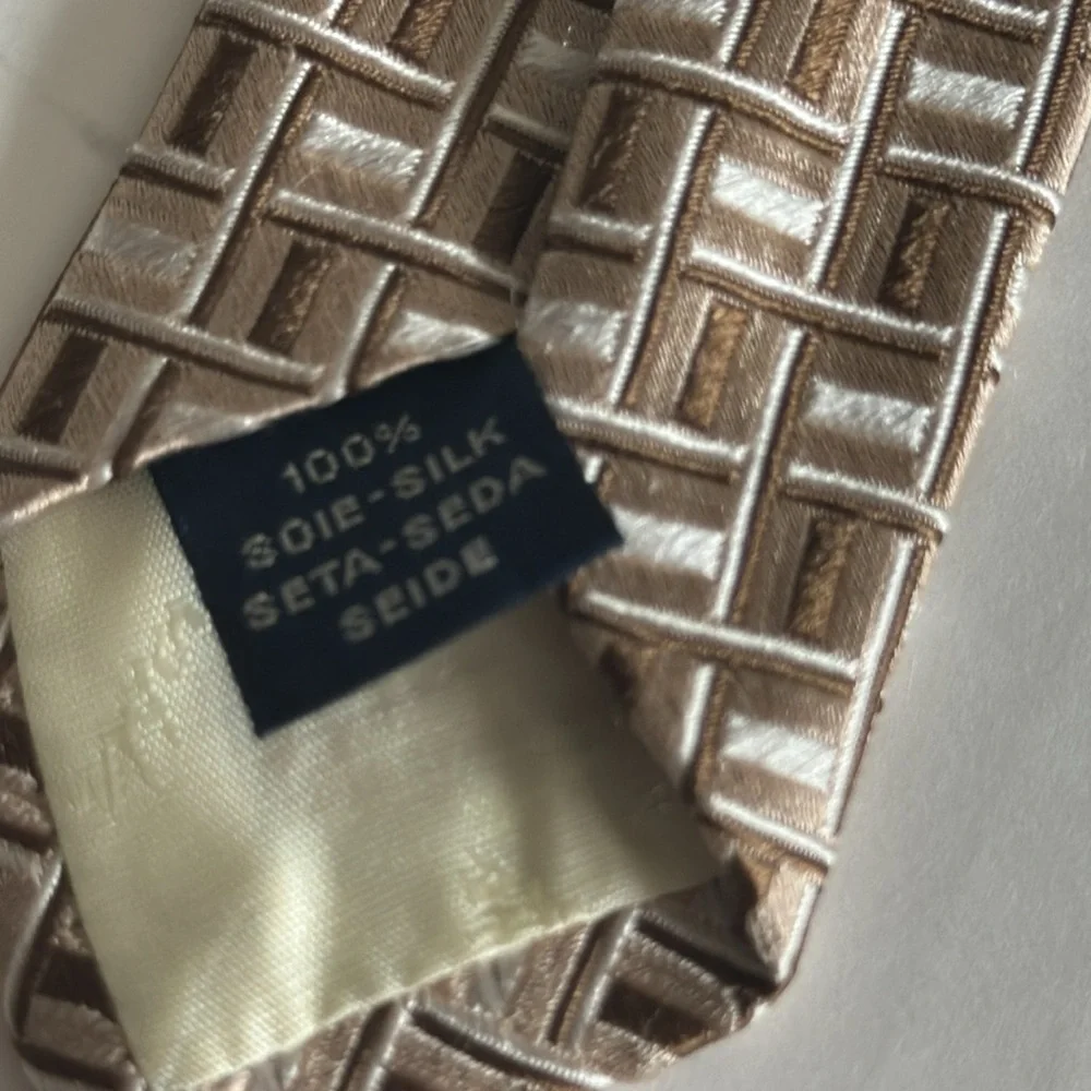 Faconnable Men’s Silk Tie - Picture 5 of 6